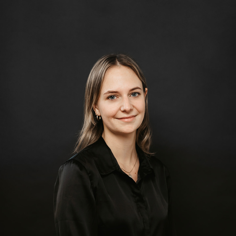 Portretfoto van medewerker servicebureau Lisa Klijnsma.